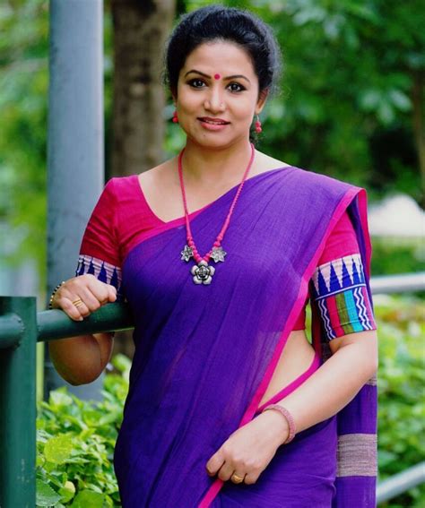 Free Beautiful Indian Aunty Porn Videos .
